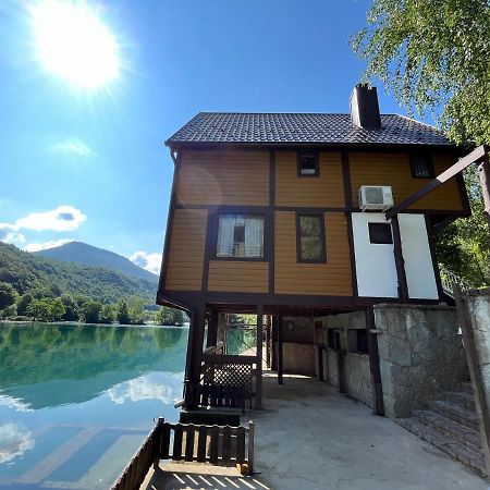 Rooms And Apartments Neron Bihac Lohovo Luaran gambar