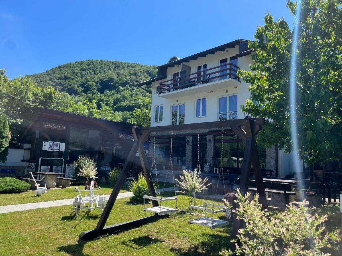 Rooms And Apartments Neron Bihac Lohovo Luaran gambar