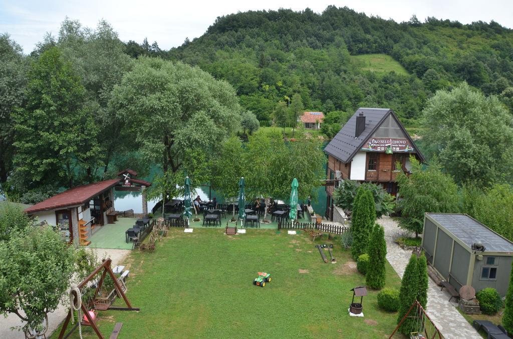 Rooms And Apartments Neron Bihac Lohovo Luaran gambar