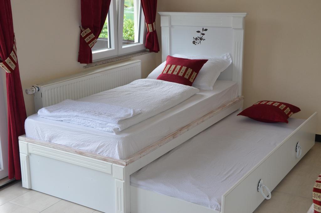 Rooms And Apartments Neron Bihac Lohovo Luaran gambar
