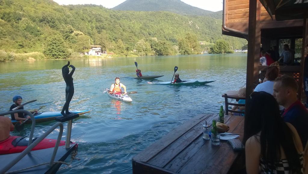 Rooms And Apartments Neron Bihac Lohovo Luaran gambar